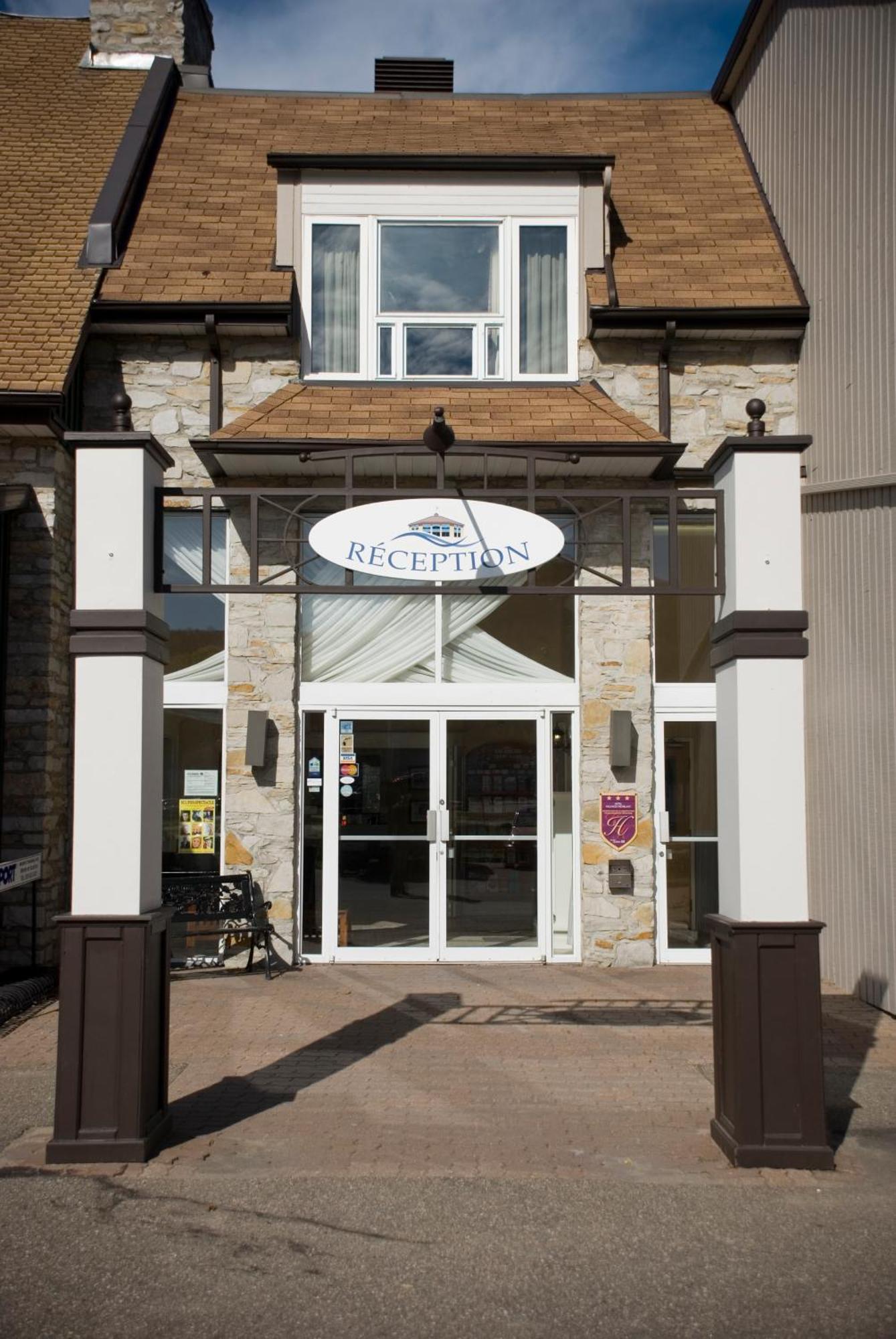 Hotel Vacances Tremblant Mont-Tremblant Exterior photo