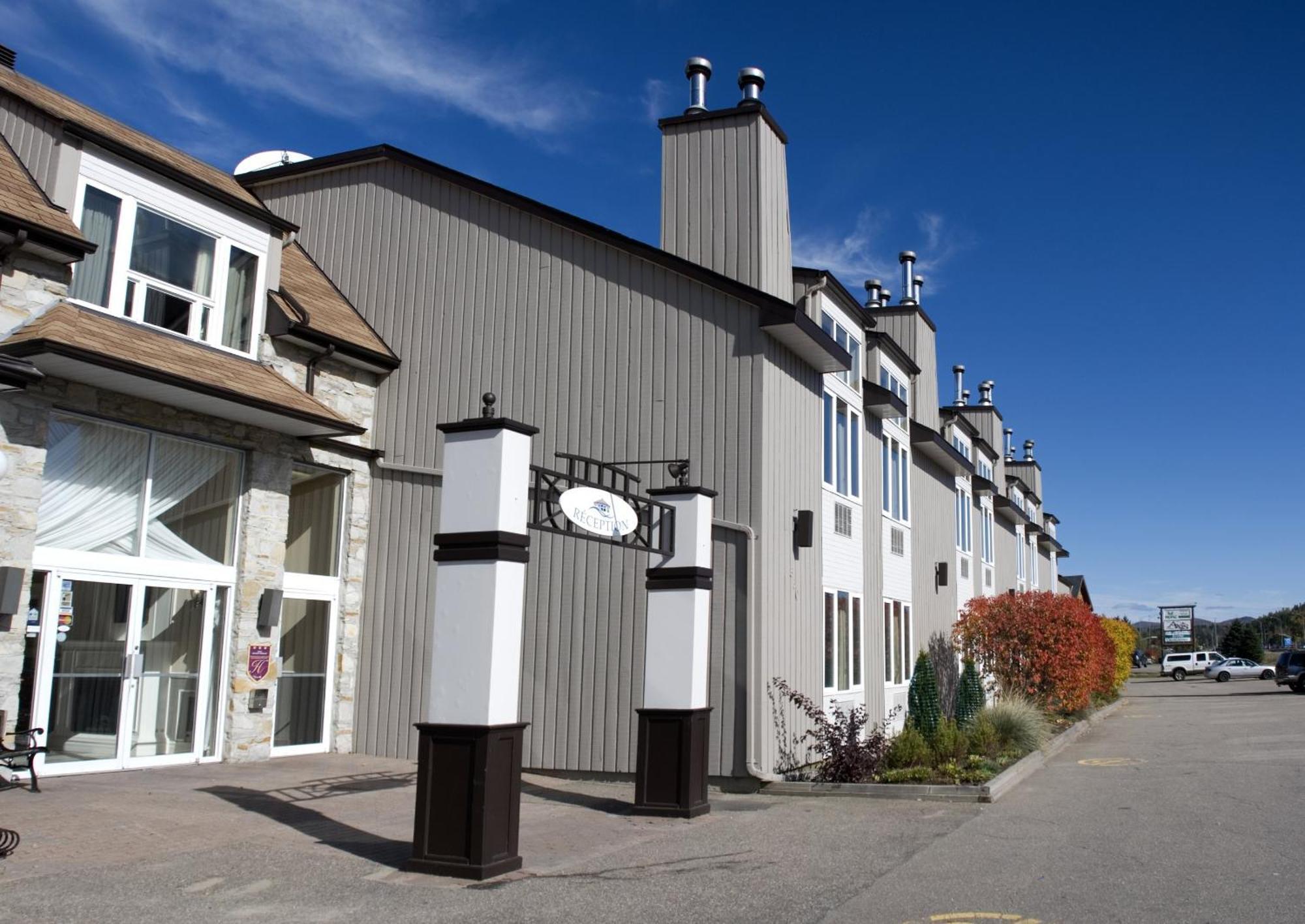 Hotel Vacances Tremblant Mont-Tremblant Exterior photo