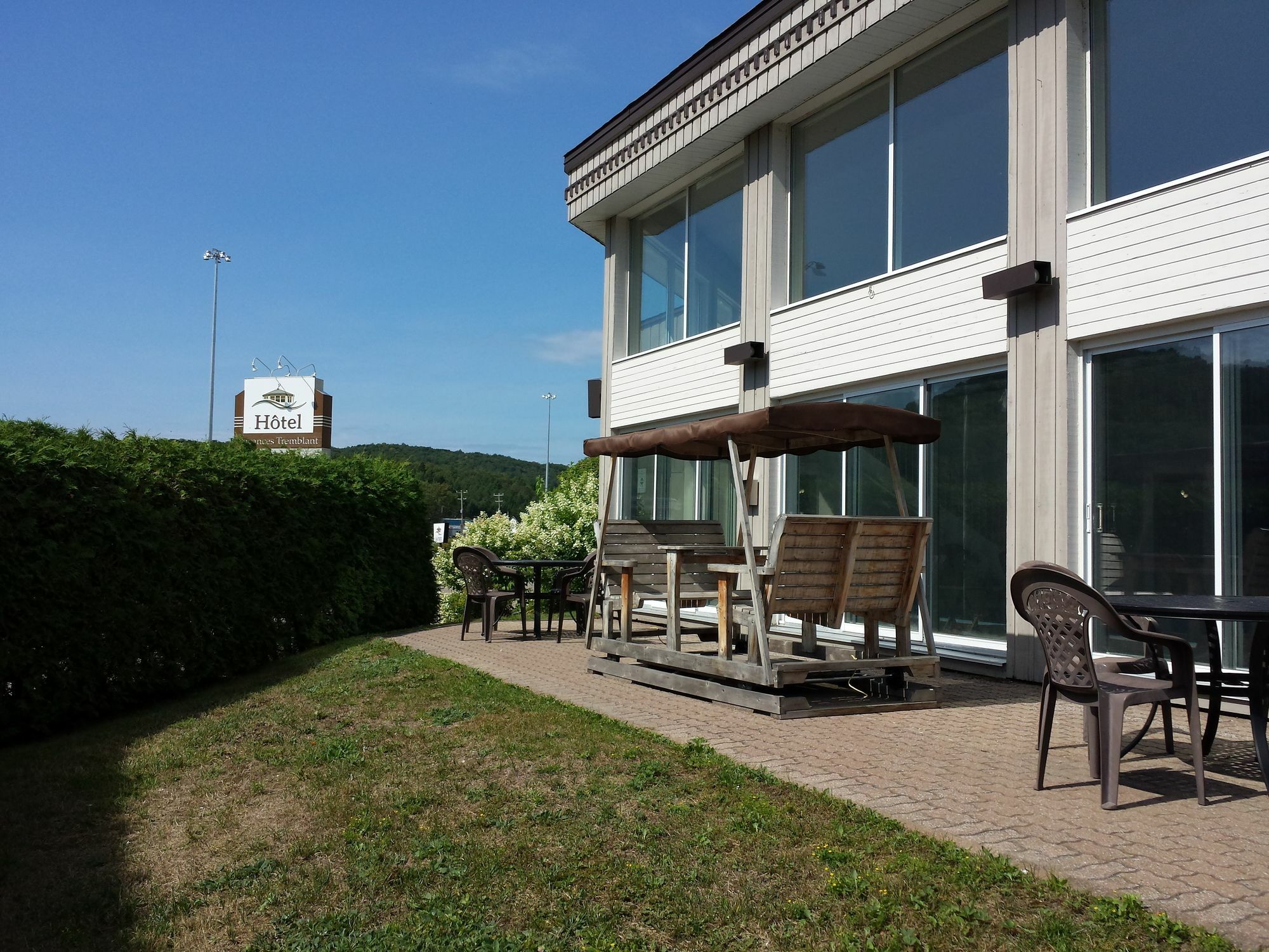 Hotel Vacances Tremblant Mont-Tremblant Exterior photo