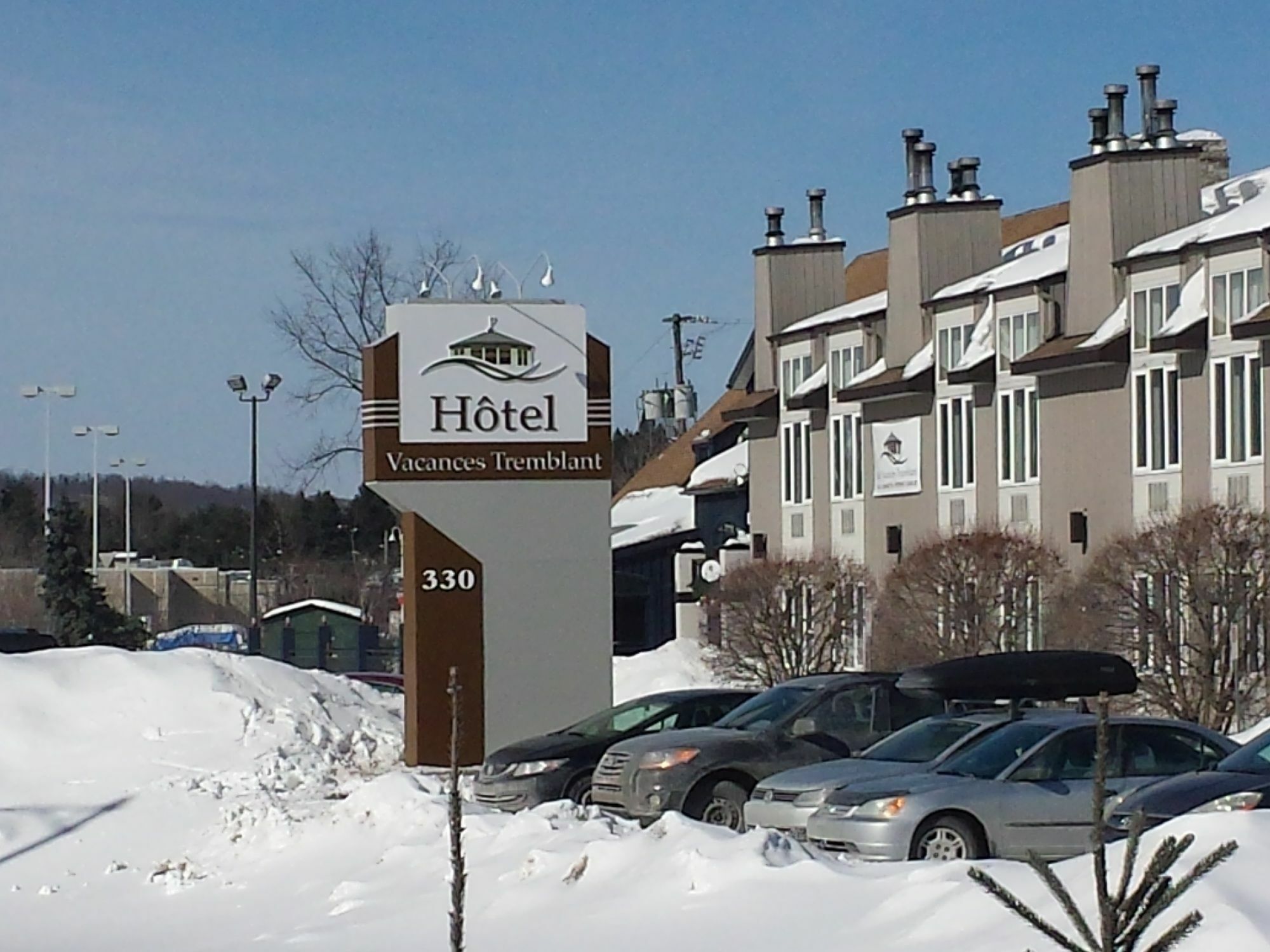 Hotel Vacances Tremblant Mont-Tremblant Exterior photo